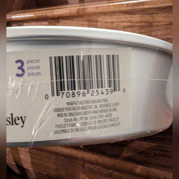Wilton Paisley Perfect Performance 3 Cake Pan Set. New! - Picture 8 of 12